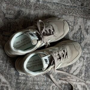 New Balance 574 Taupe